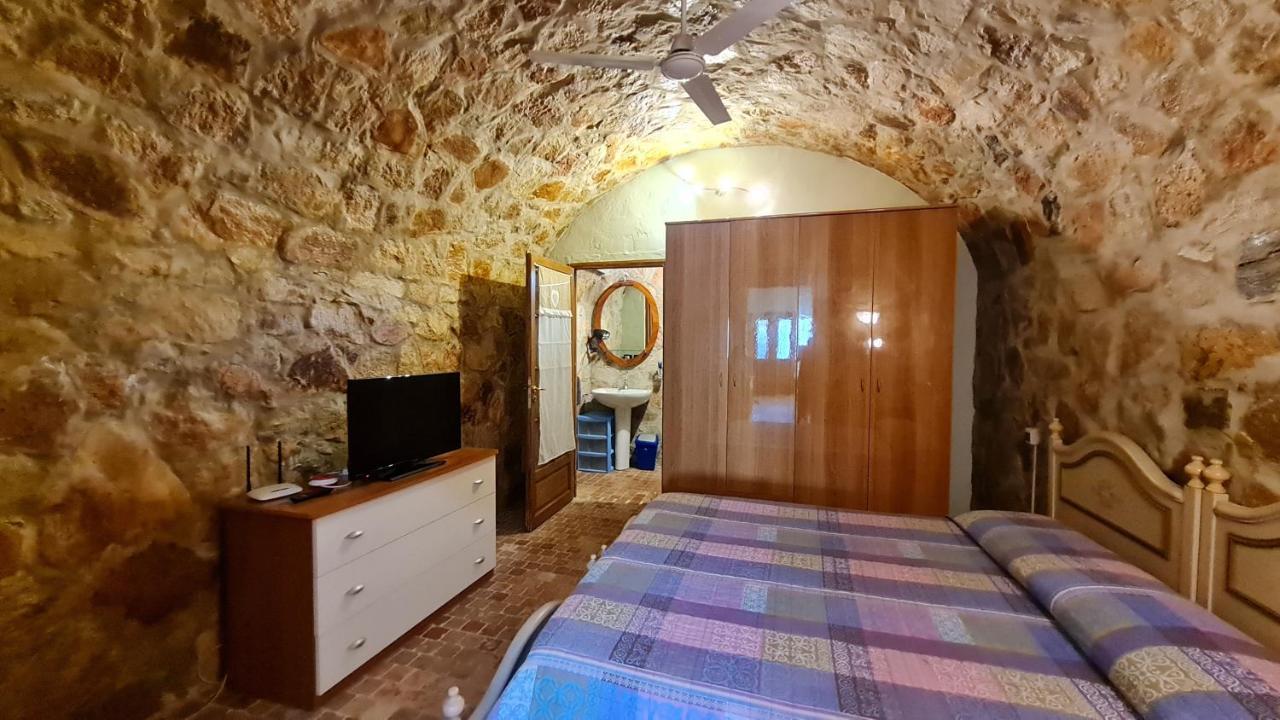 B&B Nuraximannu 산타디 외부 사진